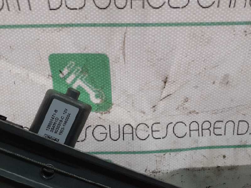 ELEVALUNAS DELANTERO DERECHO