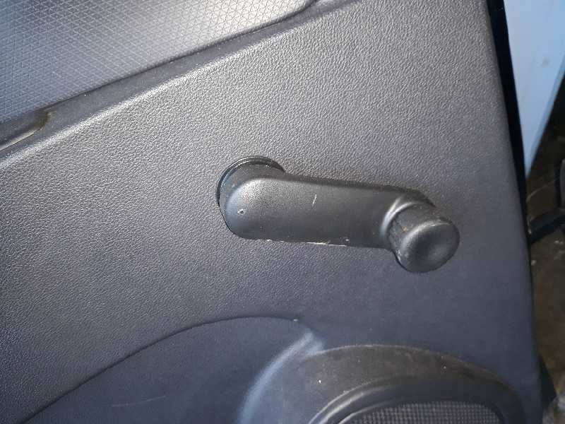 ELEVALUNAS TRASERO IZQUIERDO