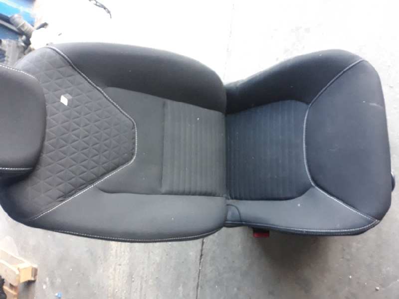 ASIENTO DELANTERO IZQUIERDO