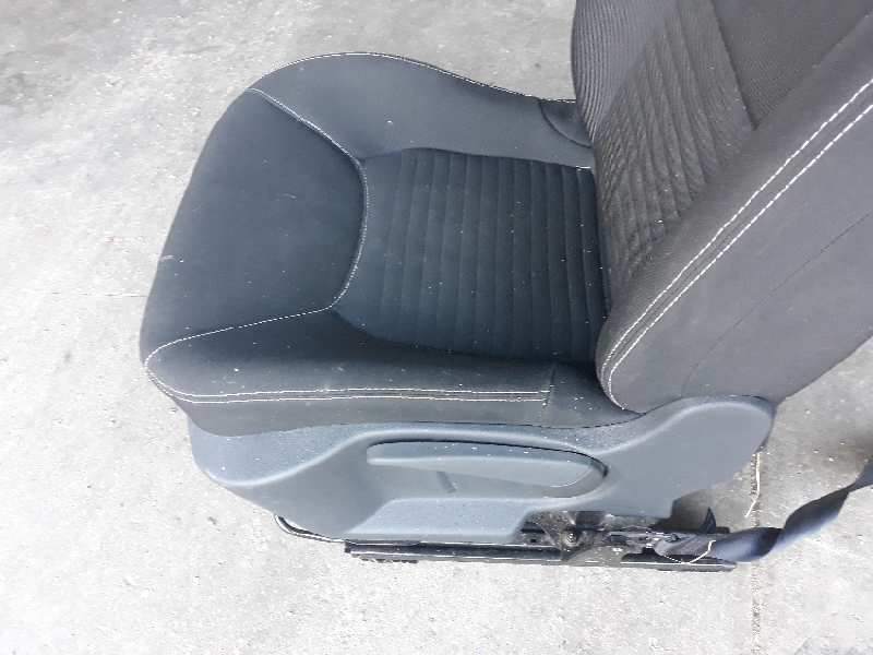 ASIENTO DELANTERO IZQUIERDO