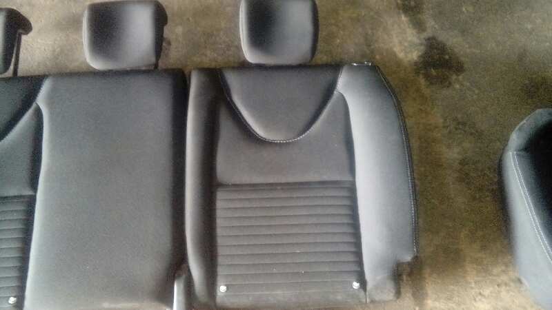 ASIENTOS TRASERO IZQUIERDO