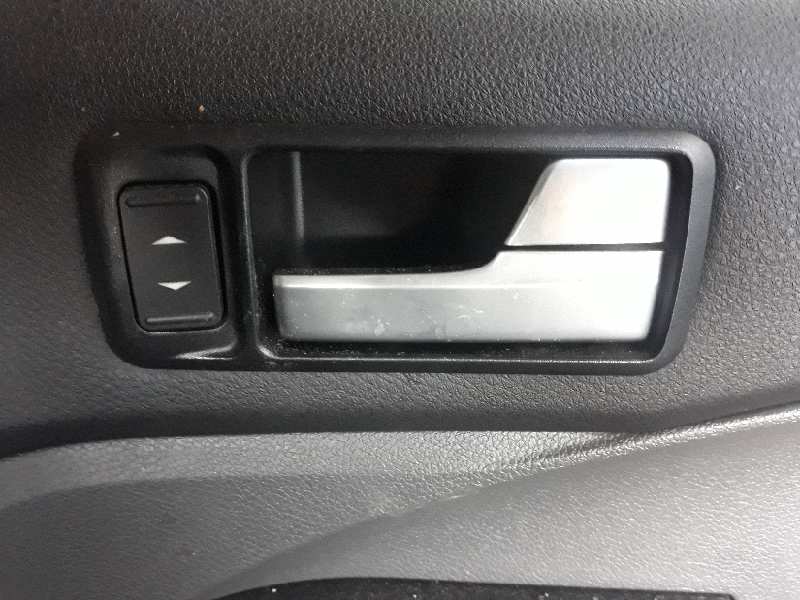 MANETA INTERIOR DELANTERA DERECHA