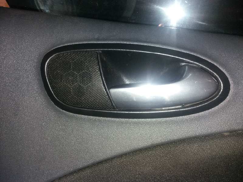 MANETA INTERIOR TRASERA DERECHA