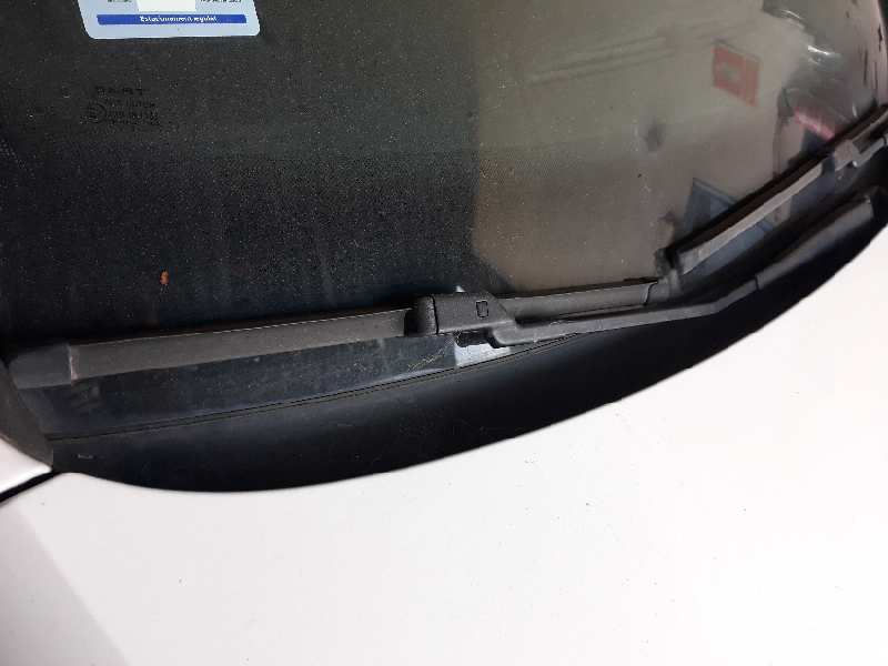 BRAZO LIMPIA DELANTERO DERECHO