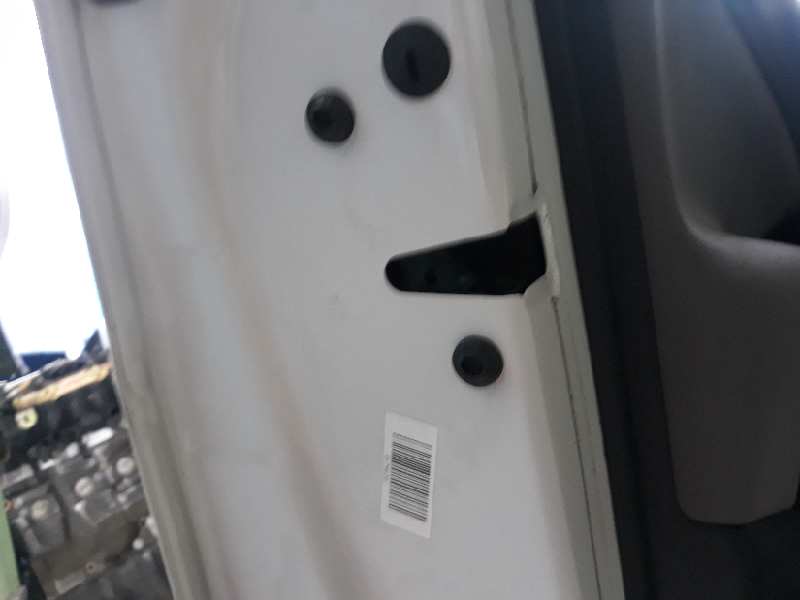 CERRADURA PUERTA DELANTERA IZQUIERDA 