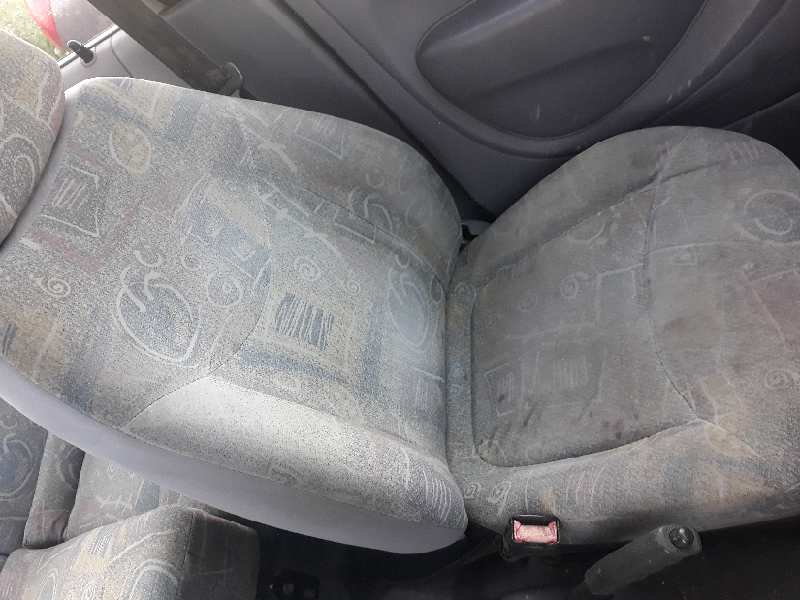 ASIENTO DELANTERO IZQUIERDO