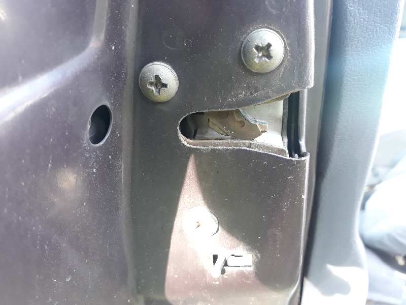 CERRADURA PUERTA TRASERA IZQUIERDA 