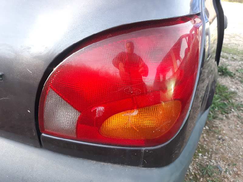 PILOTO TRASERO DERECHO