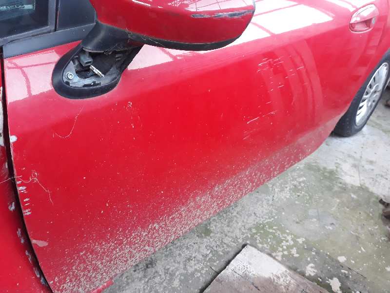 PUERTA DELANTERA IZQUIERDA