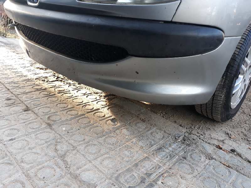 PARAGOLPES DELANTERO