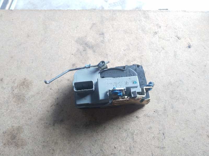 CERRADURA PUERTA DELANTERA IZQUIERDA 