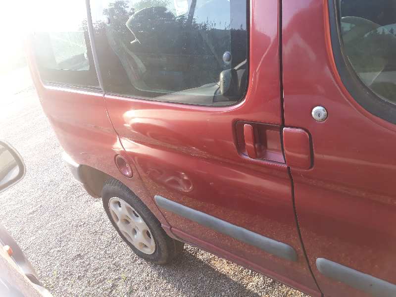 PUERTA LATERAL CORREDERA DERECHA