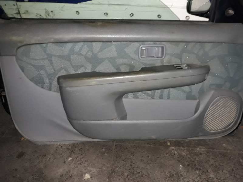 GUARNECIDO PUERTA DELANTERA IZQUIERDA