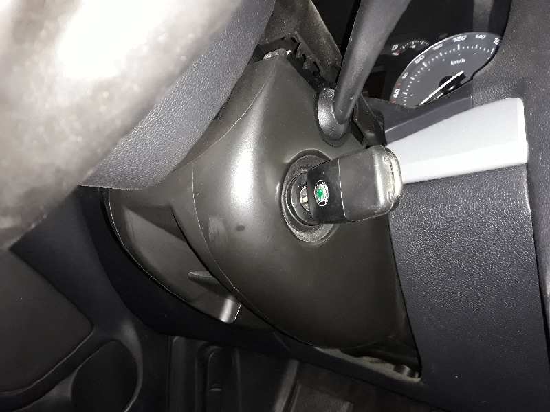 CONMUTADOR DE ARRANQUE