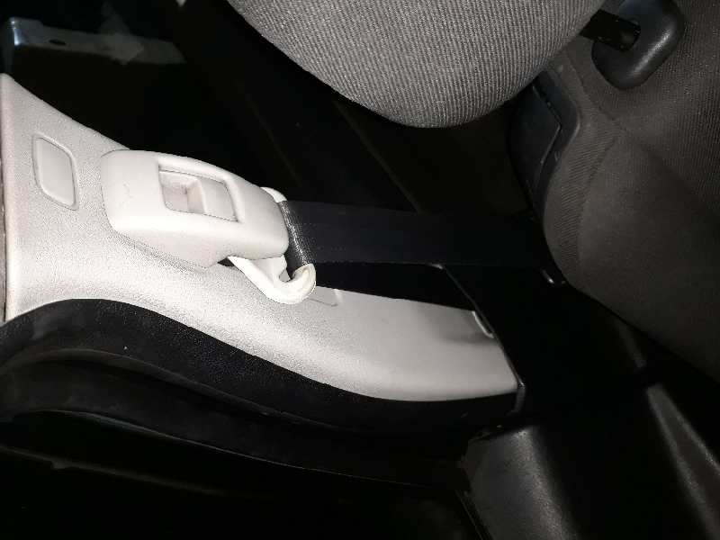 CINTURON SEGURIDAD DELANTERO DERECHO