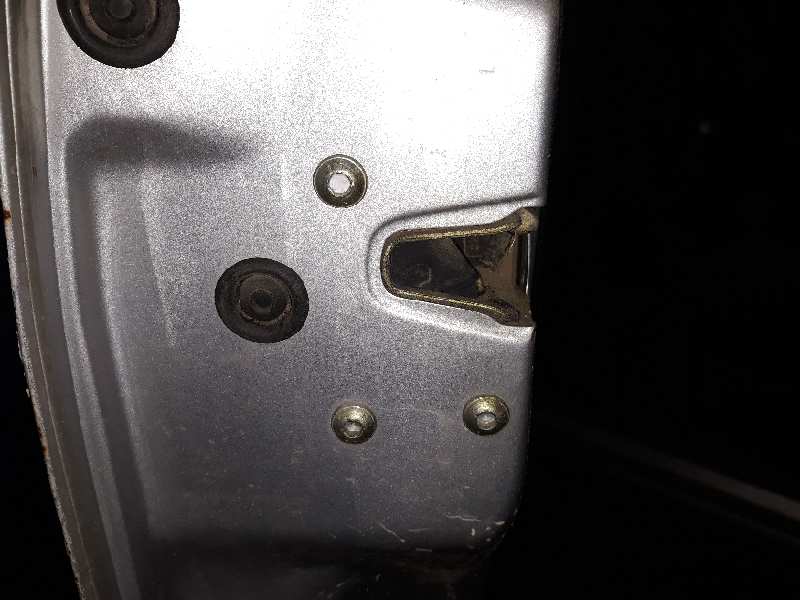 CERRADURA PUERTA DELANTERA IZQUIERDA 