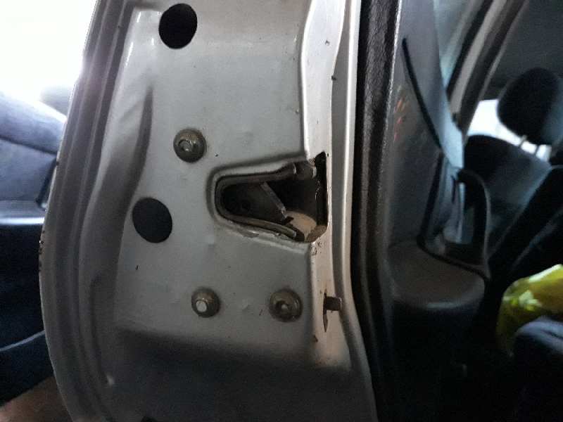 CERRADURA PUERTA TRASERA IZQUIERDA 