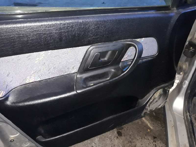 ELEVALUNAS DELANTERO IZQUIERDO