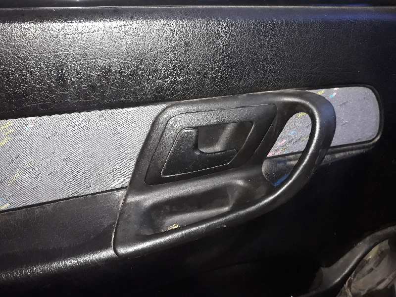 MANETA INTERIOR DELANTERA IZQUIERDA