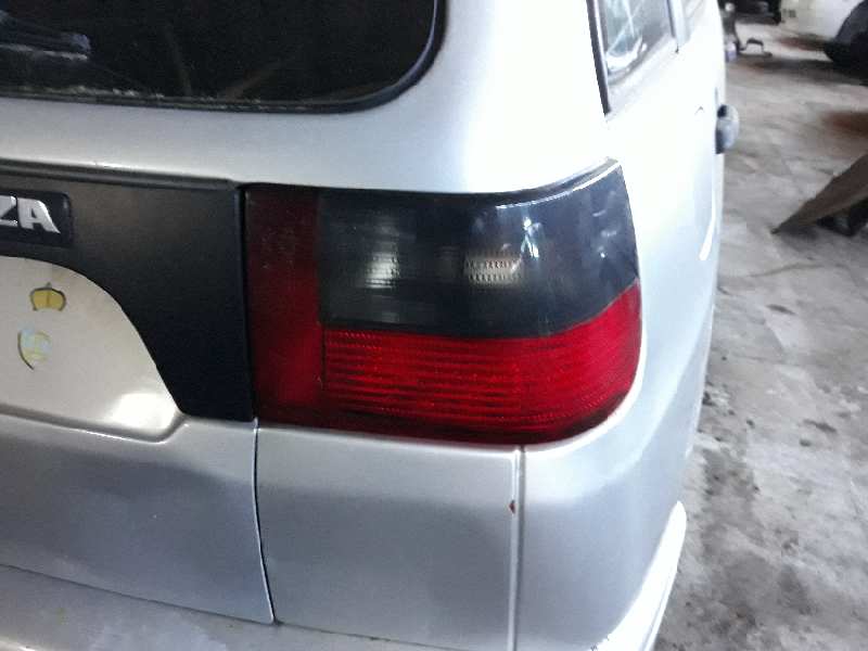 PILOTO TRASERO DERECHO