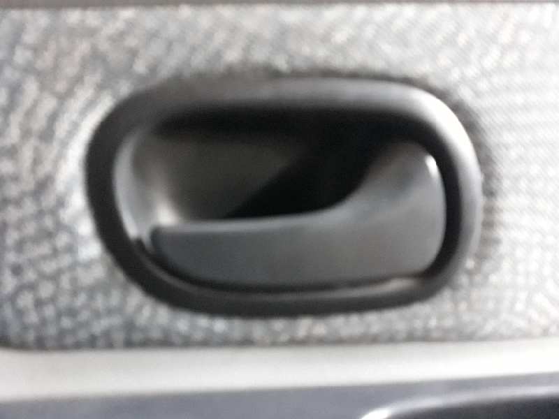 MANETA INTERIOR DELANTERA DERECHA