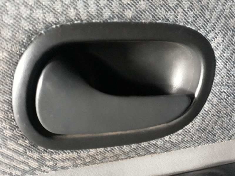 MANETA INTERIOR DELANTERA IZQUIERDA