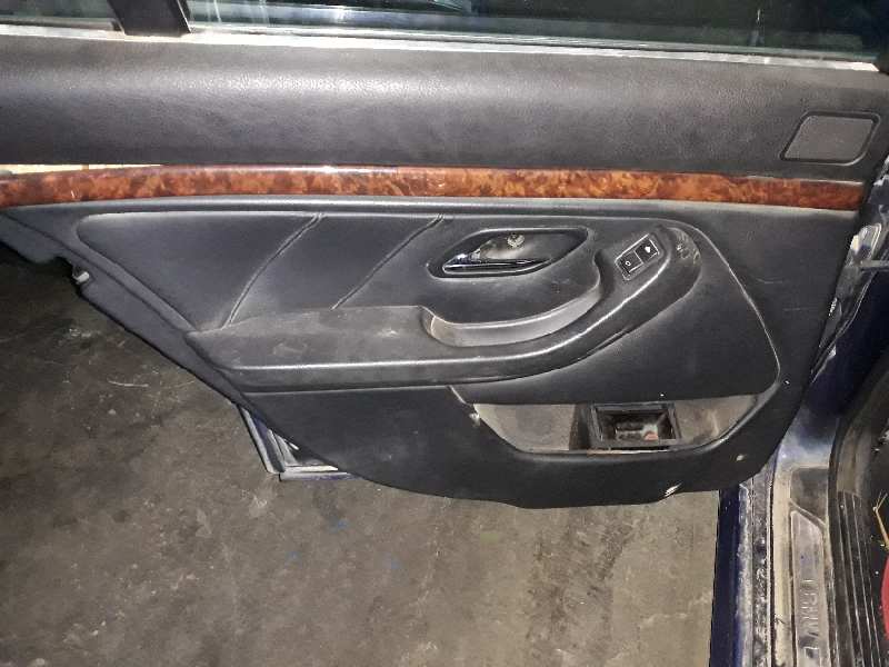 GUARNECIDO PUERTA TRASERA IZQUIERDA