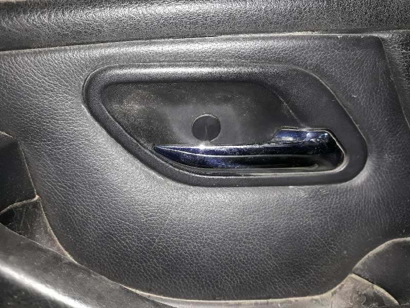 MANETA INTERIOR DELANTERA DERECHA