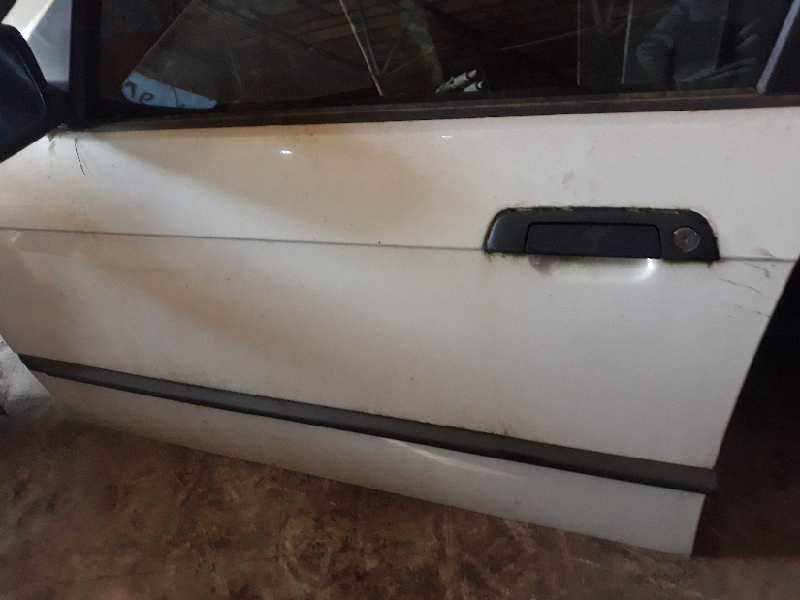 ELEVALUNAS DELANTERO IZQUIERDO