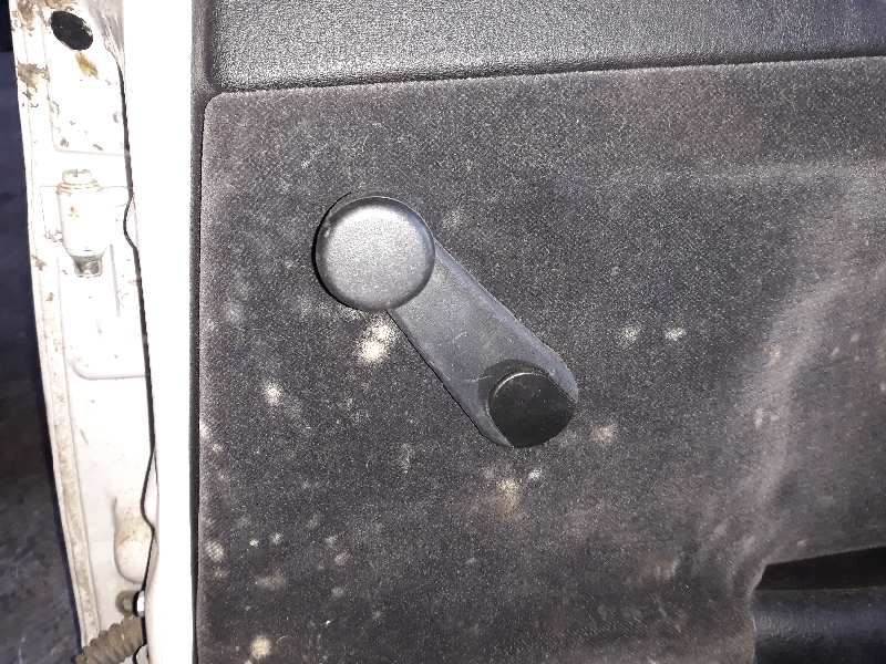 ELEVALUNAS TRASERO DERECHO