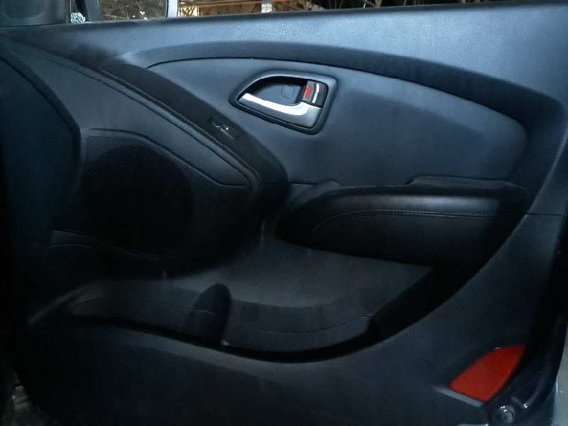 GUARNECIDO PUERTA DELANTERA DERECHA