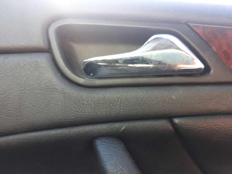 MANETA INTERIOR DELANTERA DERECHA