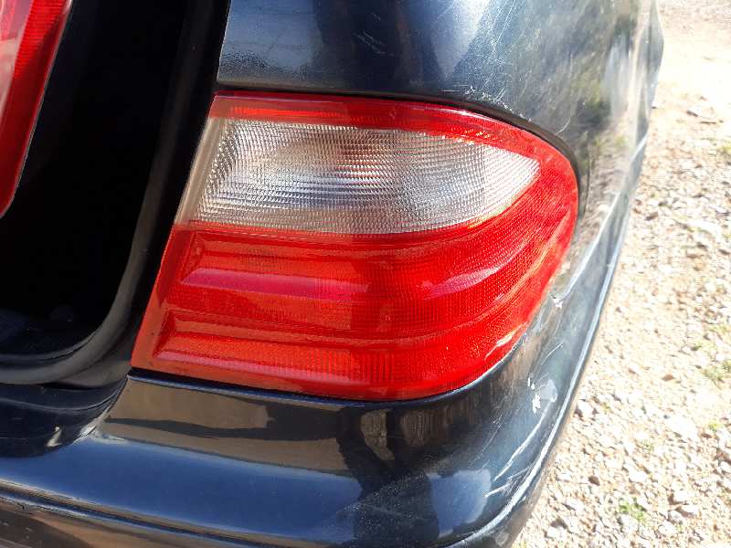 PILOTO TRASERO DERECHO