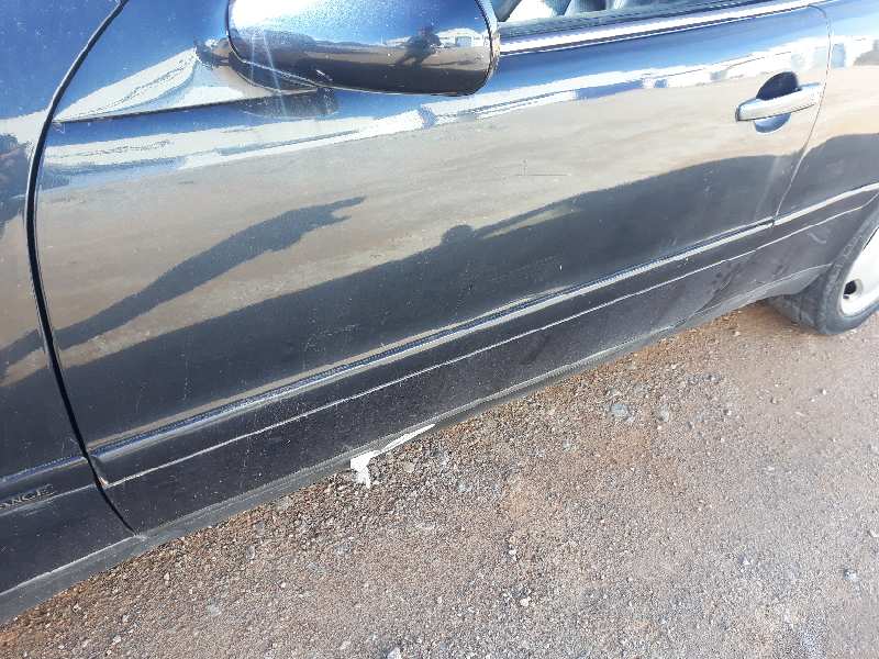 PUERTA DELANTERA IZQUIERDA