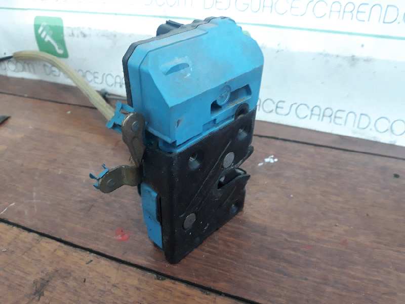 CERRADURA PUERTA DELANTERA IZQUIERDA 