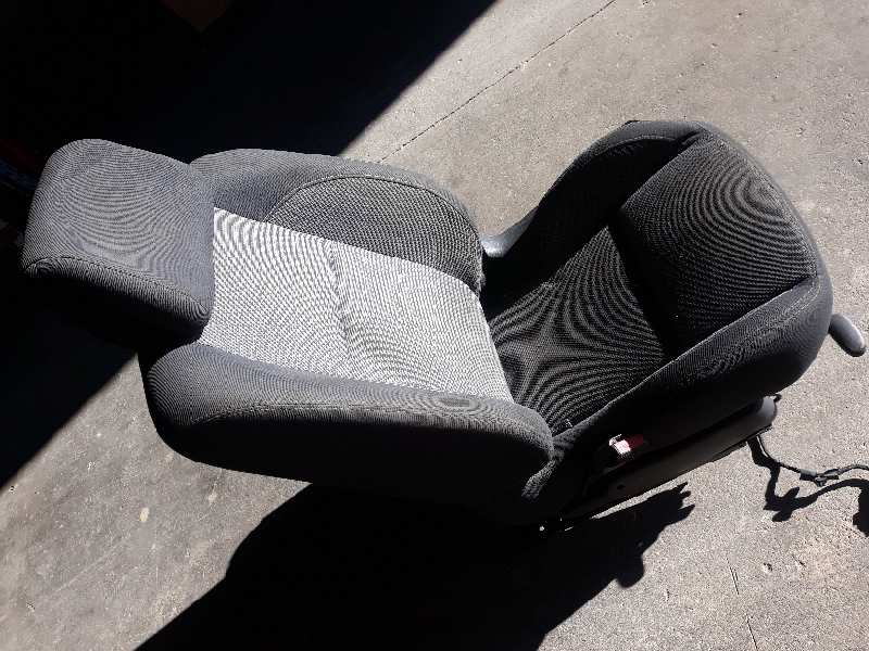 ASIENTO DELANTERO IZQUIERDO