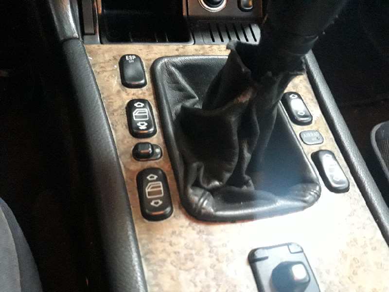 MANDO ELEVALUNAS DELANTERO IZQUIERDO 