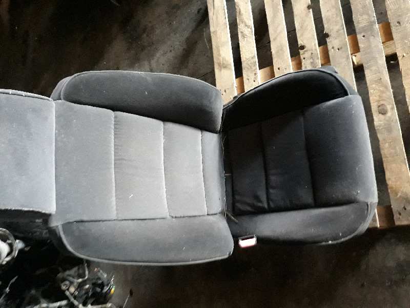 ASIENTO DELANTERO IZQUIERDO