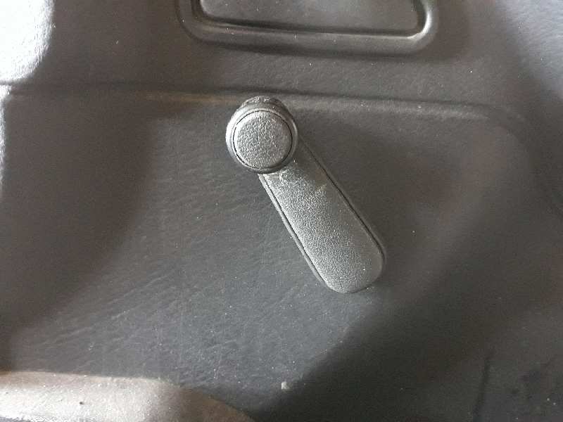 ELEVALUNAS DELANTERO DERECHO