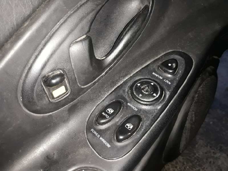 MANDO ELEVALUNAS DELANTERO IZQUIERDO 