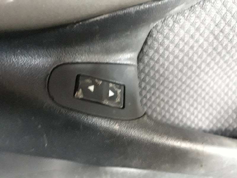 MANDO ELEVALUNAS DELANTERO DERECHO