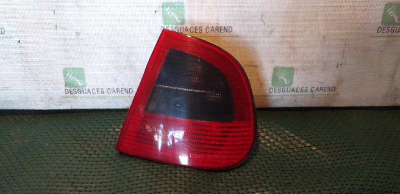 PILOTO TRASERO DERECHO