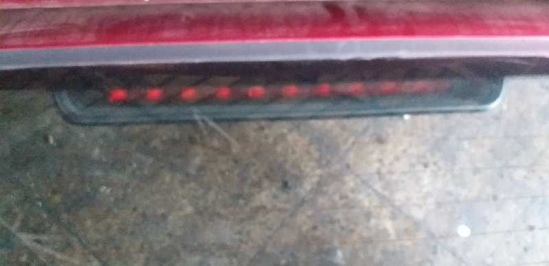 LUZ CENTRAL DE FRENO