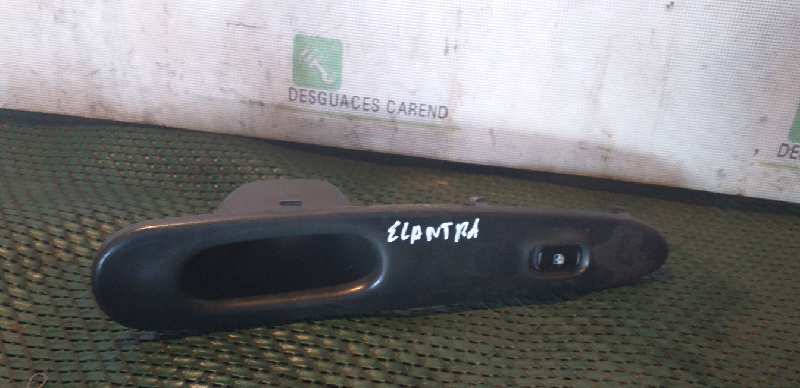 MANDO ELEVALUNAS DELANTERO DERECHO