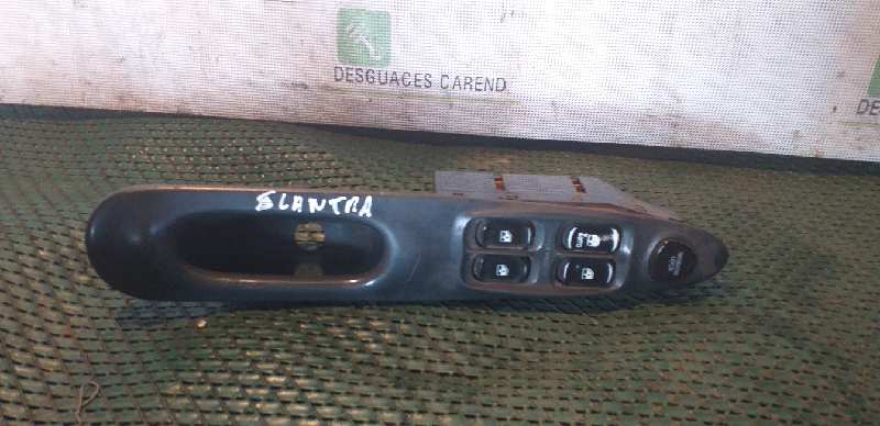 MANDO ELEVALUNAS DELANTERO IZQUIERDO 