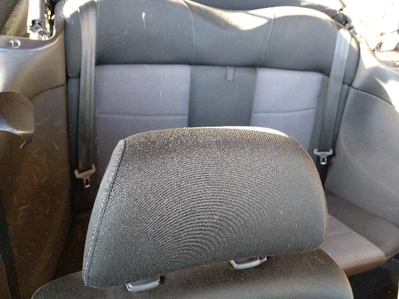 ASIENTO TRASERO MEDIO