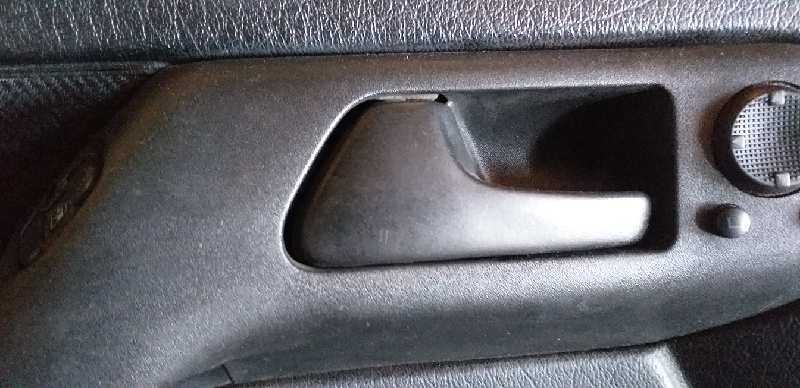 MANETA INTERIOR DELANTERA IZQUIERDA