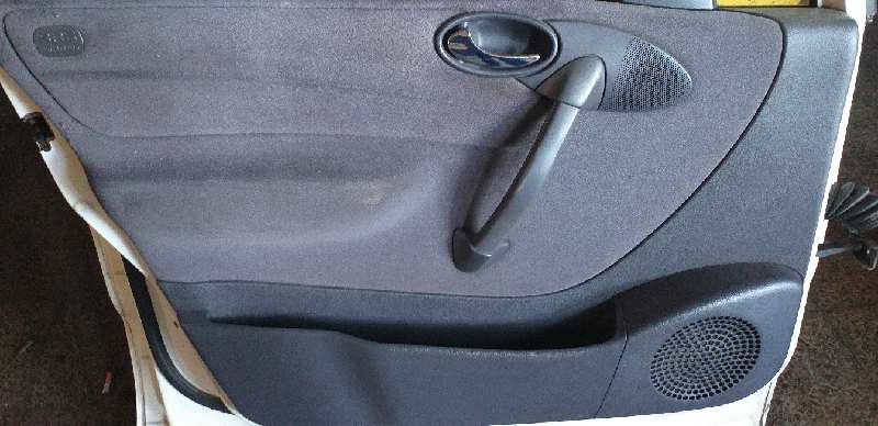 ELEVALUNAS DELANTERO IZQUIERDO