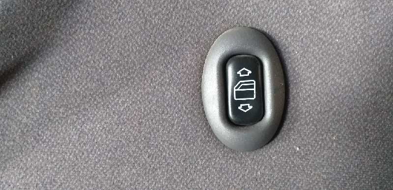 MANDO ELEVALUNAS TRASERO IZQUIERDO