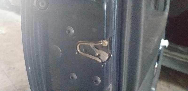 CERRADURA PUERTA DELANTERA IZQUIERDA 